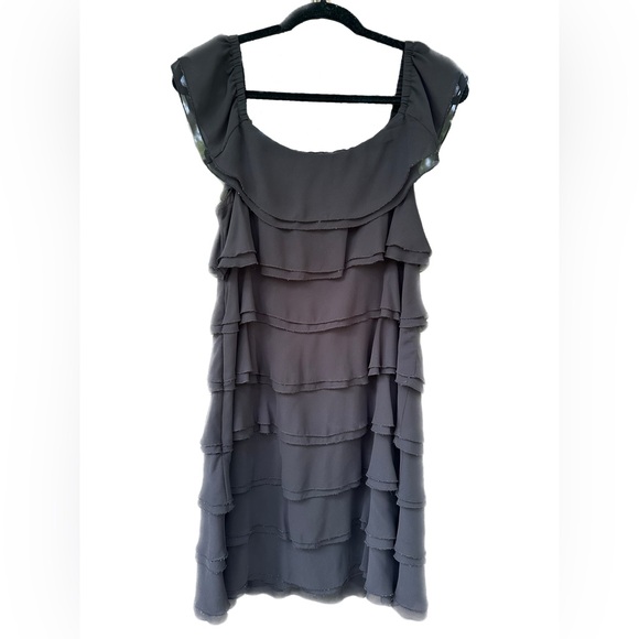 White House Black Market Black Dress with Ruffles, size 10 - Picture 2 of 3